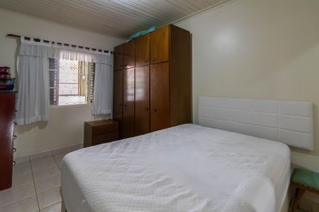 Casa à venda com 165m², 2 quartos e 2 vagasSuíte