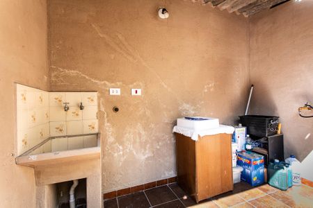 Casa à venda com 100m², 2 quartos e 1 vagaÁrea de Serviço