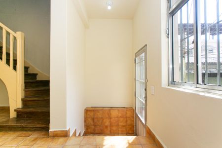 Casa à venda com 100m², 2 quartos e 1 vagaSala