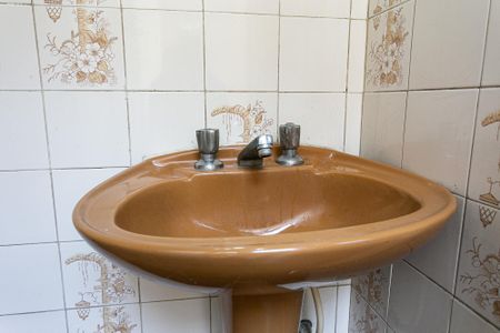 Casa à venda com 100m², 2 quartos e 1 vagaBanheiro