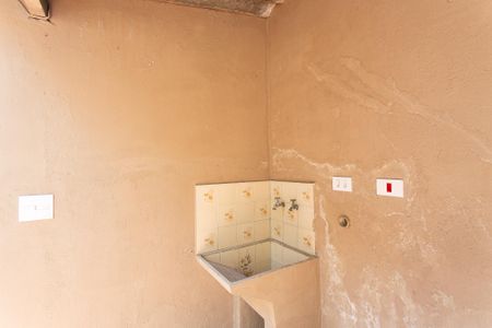 Casa à venda com 100m², 2 quartos e 1 vagaÁrea de Serviço