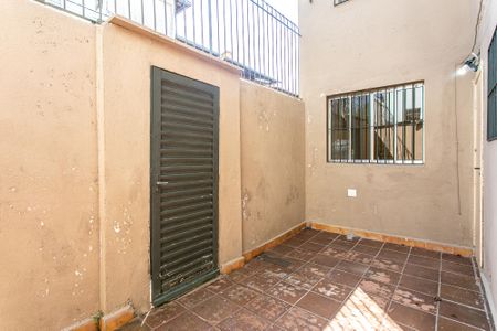 Casa à venda com 100m², 2 quartos e 1 vagaQuintal