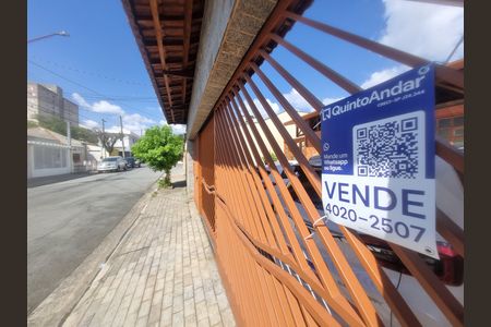 Casa à venda com 350m², 3 quartos e 4 vagas Casa à venda com 350m², 3 quartos e 4 vagasPlaca