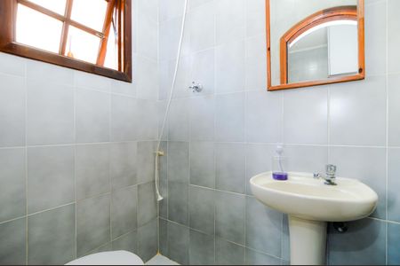 Casa à venda com 350m², 3 quartos e 4 vagasÁrea de Serviço - Banheiro