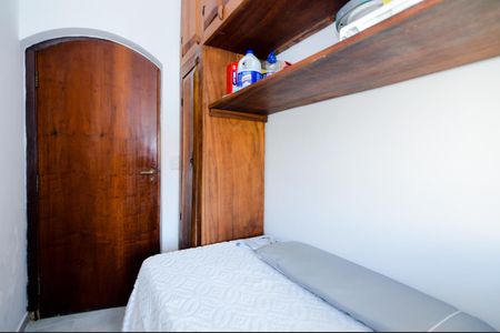 Casa à venda com 350m², 3 quartos e 4 vagasQuarto de Serviço