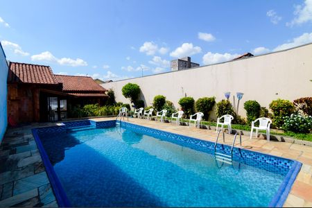 Casa à venda com 350m², 3 quartos e 4 vagasPiscina