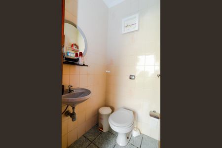 Casa à venda com 350m², 3 quartos e 4 vagasBanheiro da Área gourmet