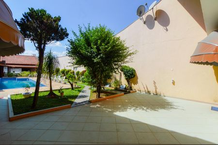 Casa à venda com 350m², 3 quartos e 4 vagasQuintal