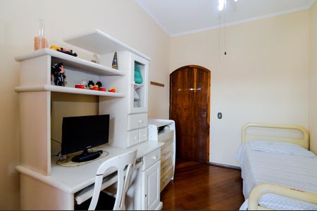 Casa à venda com 350m², 3 quartos e 4 vagasQuarto 2