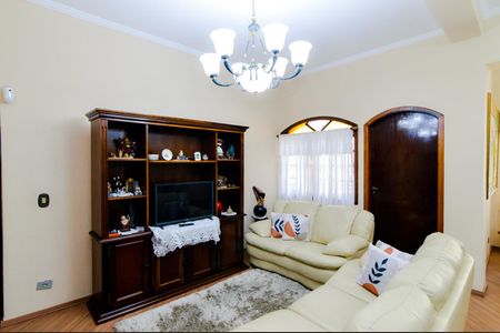 Casa à venda com 350m², 3 quartos e 4 vagasSala