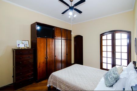 Casa à venda com 350m², 3 quartos e 4 vagasQuarto 3 - Suíte