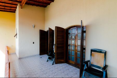 Casa à venda com 350m², 3 quartos e 4 vagasVaranda do Quarto 2