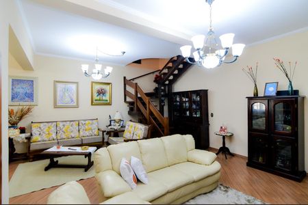 Sala de casa à venda com 3 quartos, 350m² em Vila Galvão, Guarulhos