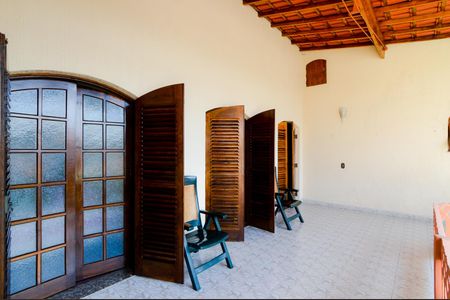 Casa à venda com 350m², 3 quartos e 4 vagasVaranda do Quarto 1