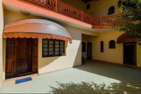 Casa à venda com 350m², 3 quartos e 4 vagasQuintal