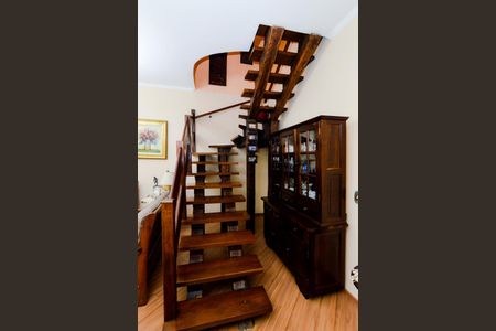 Casa à venda com 350m², 3 quartos e 4 vagasSala