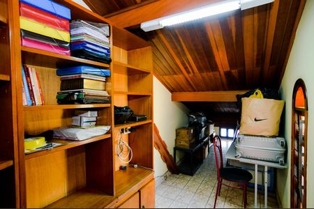 Casa à venda com 350m², 3 quartos e 4 vagasEscritório
