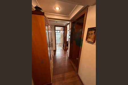Apartamento para alugar com 143m², 3 quartos e sem vaga