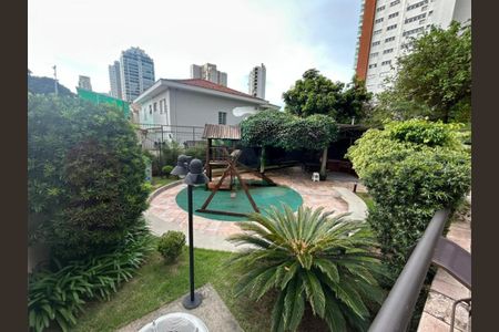 Apartamento para alugar com 143m², 3 quartos e sem vaga