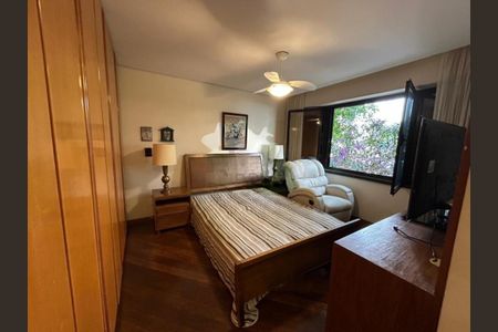Apartamento para alugar com 143m², 3 quartos e sem vaga