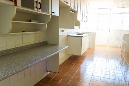 Apartamento à venda com 75m², 2 quartos e 1 vagaCozinha