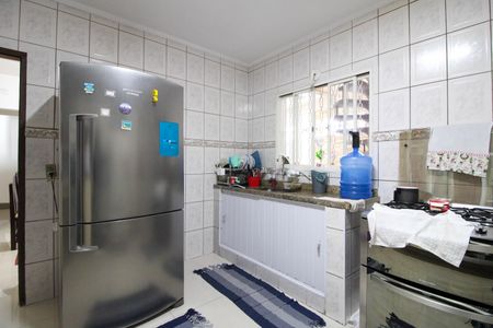 Casa à venda com 125m², 3 quartos e 3 vagas Casa à venda com 125m², 3 quartos e 3 vagasCozinha