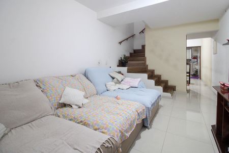 Sala  de casa para alugar com 3 quartos, 125m² em Parque Assuncao, Taboão da Serra