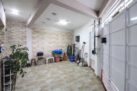 Casa à venda com 125m², 3 quartos e 3 vagas Casa à venda com 125m², 3 quartos e 3 vagasGaragem