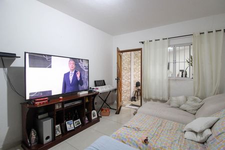 Casa à venda com 125m², 3 quartos e 3 vagas Casa à venda com 125m², 3 quartos e 3 vagasSala