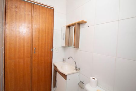 Apartamento à venda com 49m², 2 quartos e 1 vaga Apartamento à venda com 49m², 2 quartos e 1 vagaBanheiro