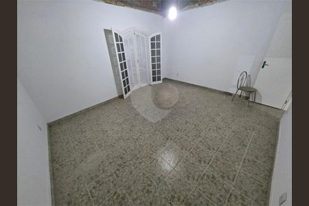 Casa à venda com 5 quartos, 150m² em Vila Primavera, São Paulo
