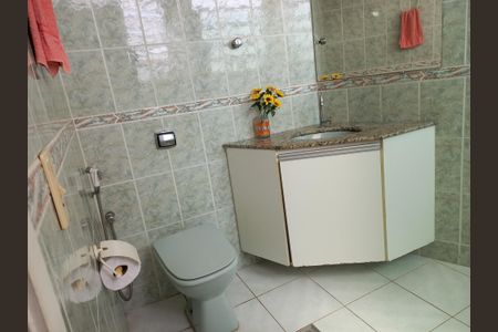 Apartamento à venda com 73m², 2 quartos e sem vagaBanheiro 