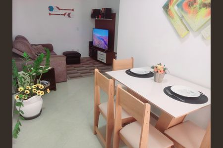 Sala de apartamento à venda com 2 quartos, 73m² em Grajaú, Rio de Janeiro