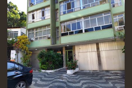 Apartamento à venda com 73m², 2 quartos e sem vagaFachada
