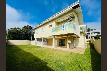 Casa à venda com 400m², 4 quartos e 6 vagasÁrea externa