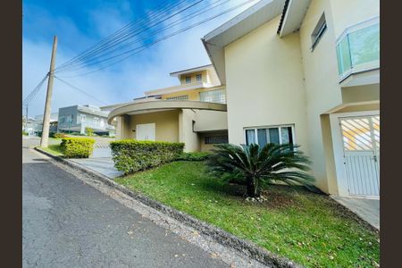 Casa à venda com 400m², 4 quartos e 6 vagasÁrea externa