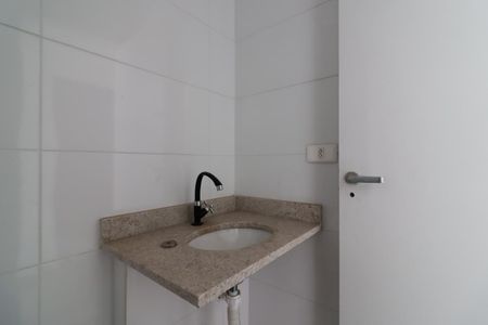 Apartamento à venda com 45m², 2 quartos e sem vaga Apartamento à venda com 45m², 2 quartos e sem vagaBanheiro
