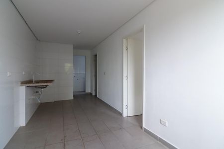 Sala de casa à venda com 2 quartos, 37m² em Parque Paineiras, São Paulo