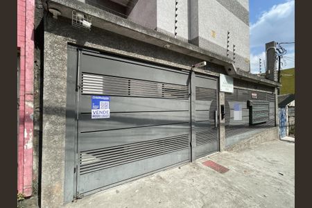Apartamento à venda com 37m², 2 quartos e sem vaga Apartamento à venda com 37m², 2 quartos e sem vagaFachada+Placa