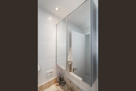 Apartamento à venda com 64m², 3 quartos e 1 vagaBanheiro Social