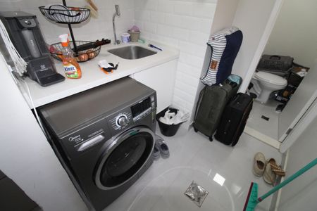 Apartamento para alugar com 65m², 2 quartos e 1 vagaÁrea de Serviço