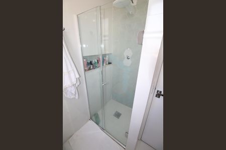 Apartamento para alugar com 65m², 2 quartos e 1 vagaBanheiro