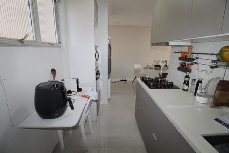 Apartamento para alugar com 65m², 2 quartos e 1 vagaCozinha