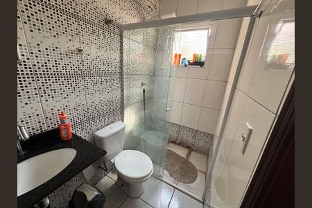 Casa à venda com 60m², 2 quartos e 1 vagaBanheiro 2