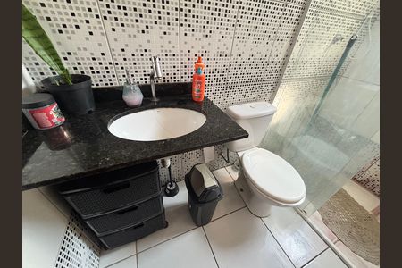 Casa à venda com 60m², 2 quartos e 1 vagaBanheiro 2