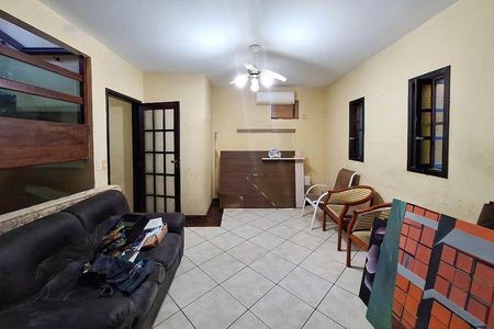 Casa à venda com 4 quartos, 180m² em Itaipu, Niterói