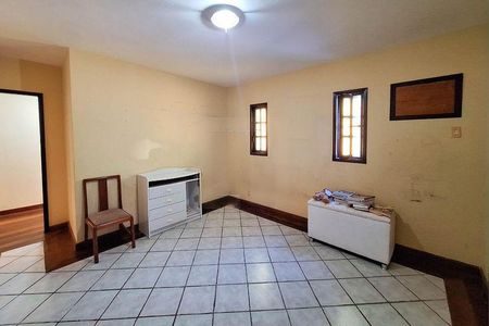 Casa à venda com 4 quartos, 180m² em Itaipu, Niterói