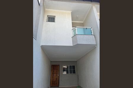 Casa à venda com 120m², 3 quartos e 1 vaga Casa à venda com 120m², 3 quartos e 1 vagaÁrea externa