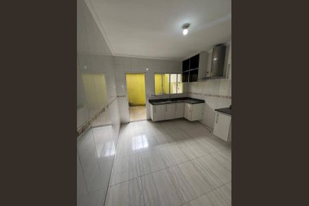 Casa à venda com 120m², 3 quartos e 1 vaga Casa à venda com 120m², 3 quartos e 1 vagaCozinha