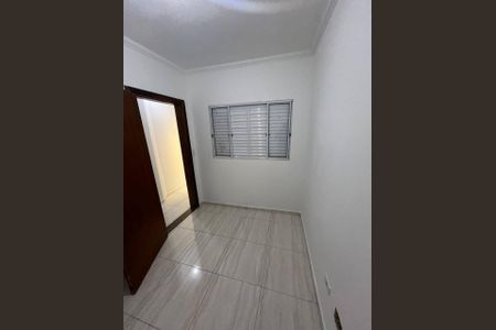 Quarto de casa à venda com 3 quartos, 120m² em Jardim Santa Teresinha, São Paulo
